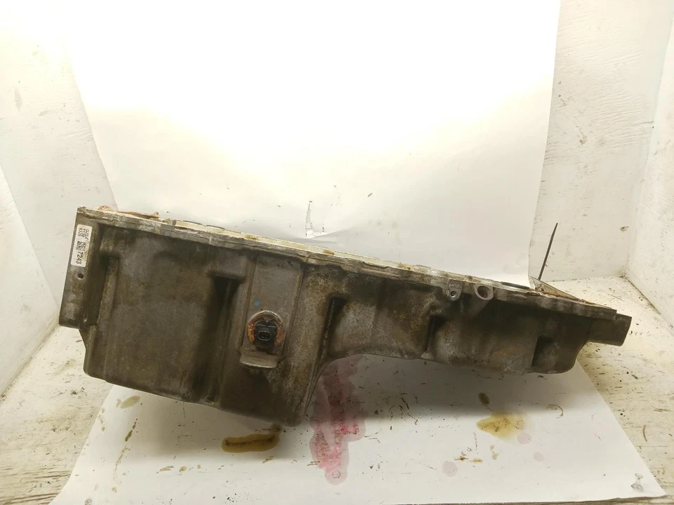 '19-'25 CHEVROLET SILVERADO 1500 Oil Pan 5.3L OEM 6 Month Warranty! - Image 2 of 4