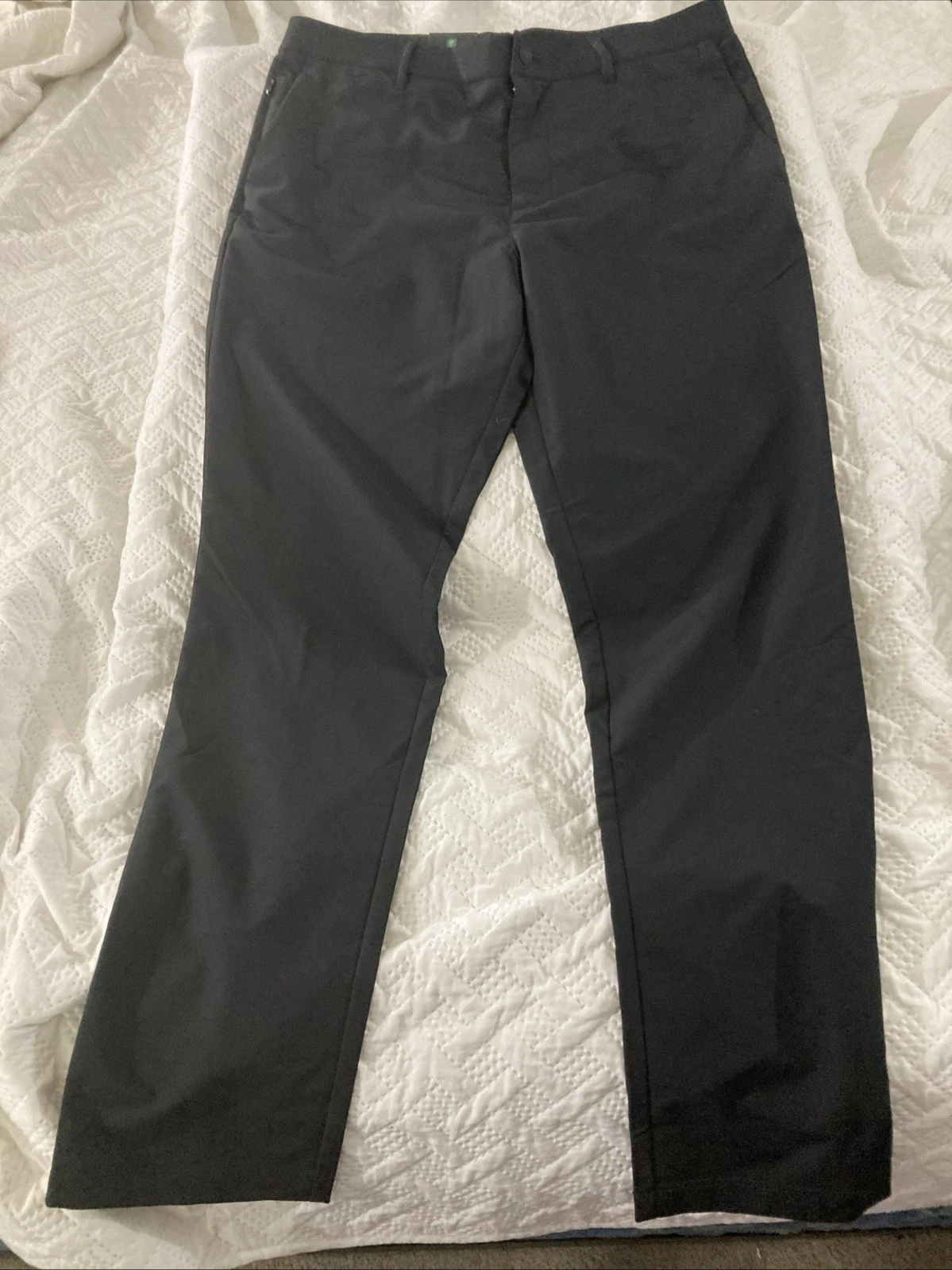 Banana Republic Men’s Flat Front Pant 36/34 Black Golf Pants NWT