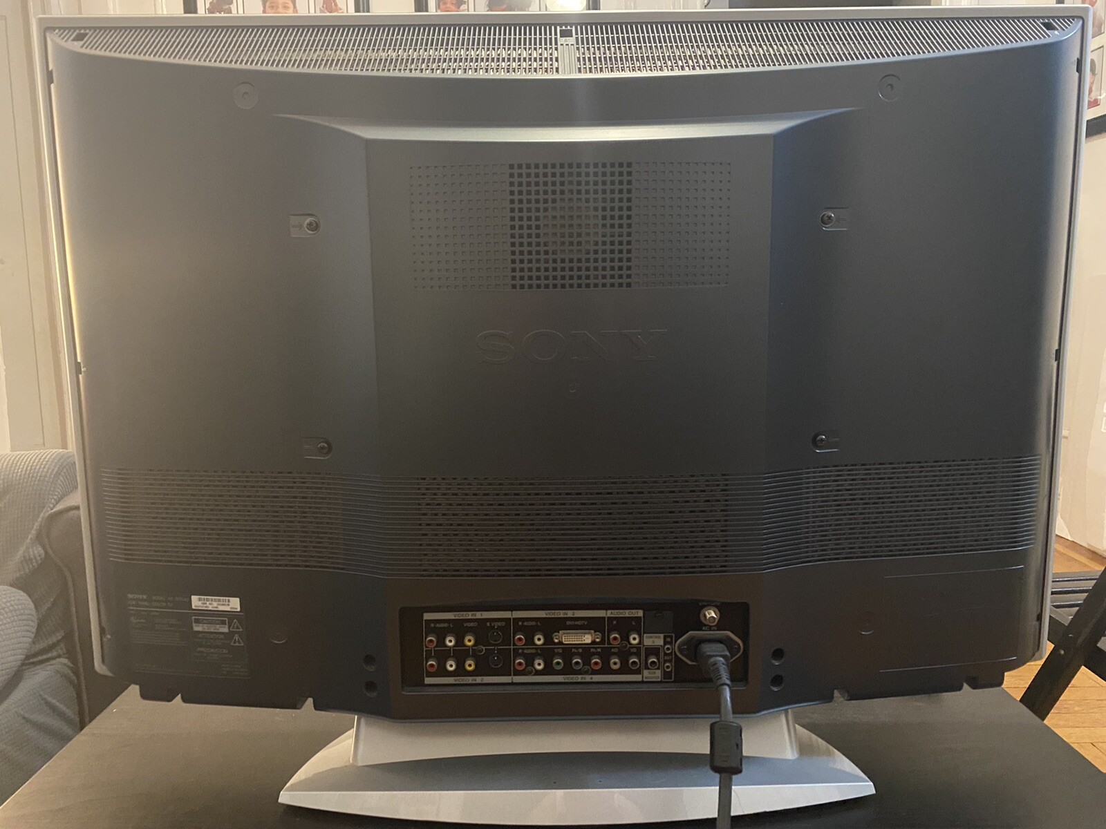 Sony WEGA 32 inch 1080i HD Plasma TV! RARE! GREAT PICTURE & SOUND