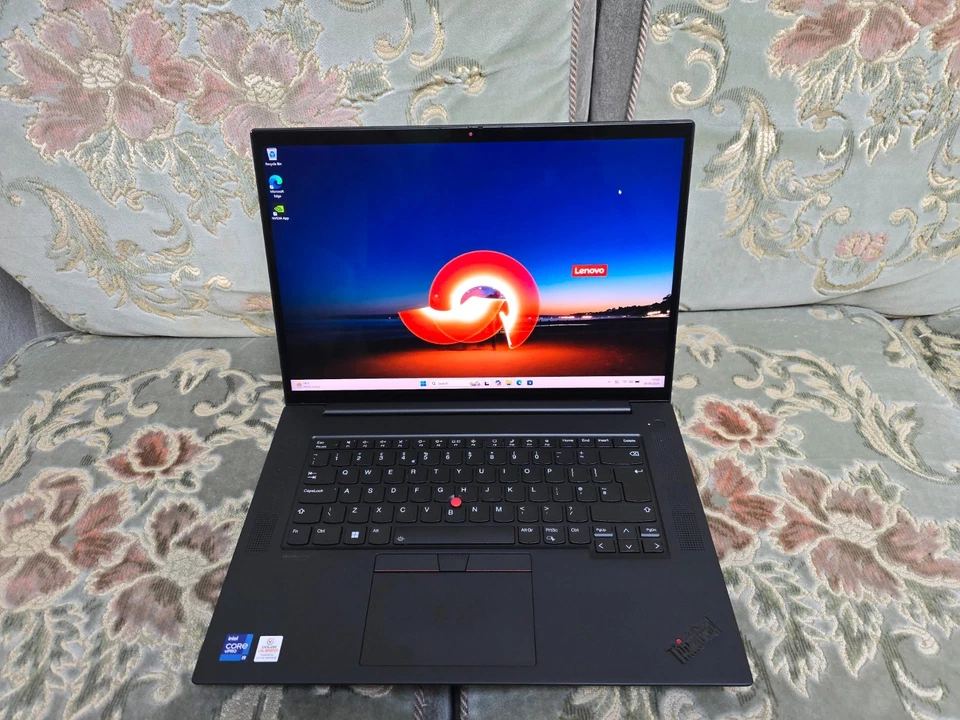 Lenovo ThinkPad P1 G4 · i9-11950H · 64GB · 1TB, photo 3 of 5