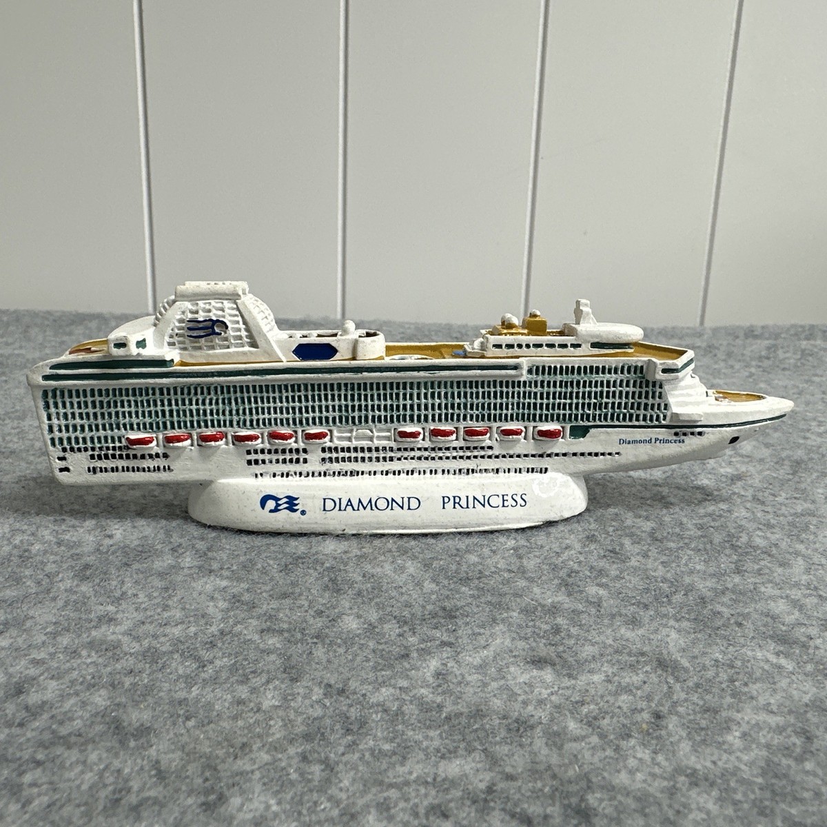船・ボート Diamond Princess Ship Model Diamond Princess Cruise Line Ship Model Souvenir Display Miniature