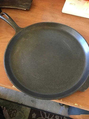 vintage griswold cast iron skillet