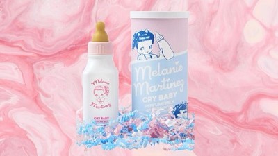 Melanie Martinez Cry Baby Perfume original Package