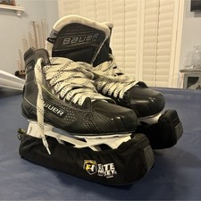 Bauer Elite Senior Ice Hockey Skates Size 8 Black/Gray/White w/ Blade Guards