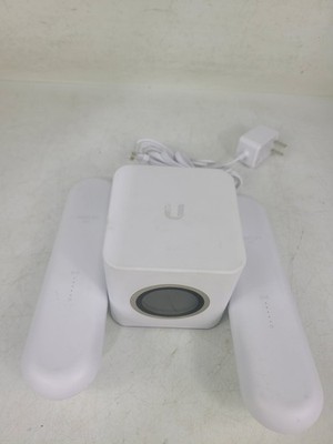 Ubiquiti AmpliFi HD High Density Wi-Fi Router System AFi-R With 2 AFi-P-HD