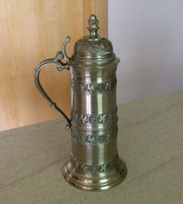 Zinn - Becker Stuttgart Henkelkrug mit Klappdeckel - 95% Zinn gegossen 26 cm