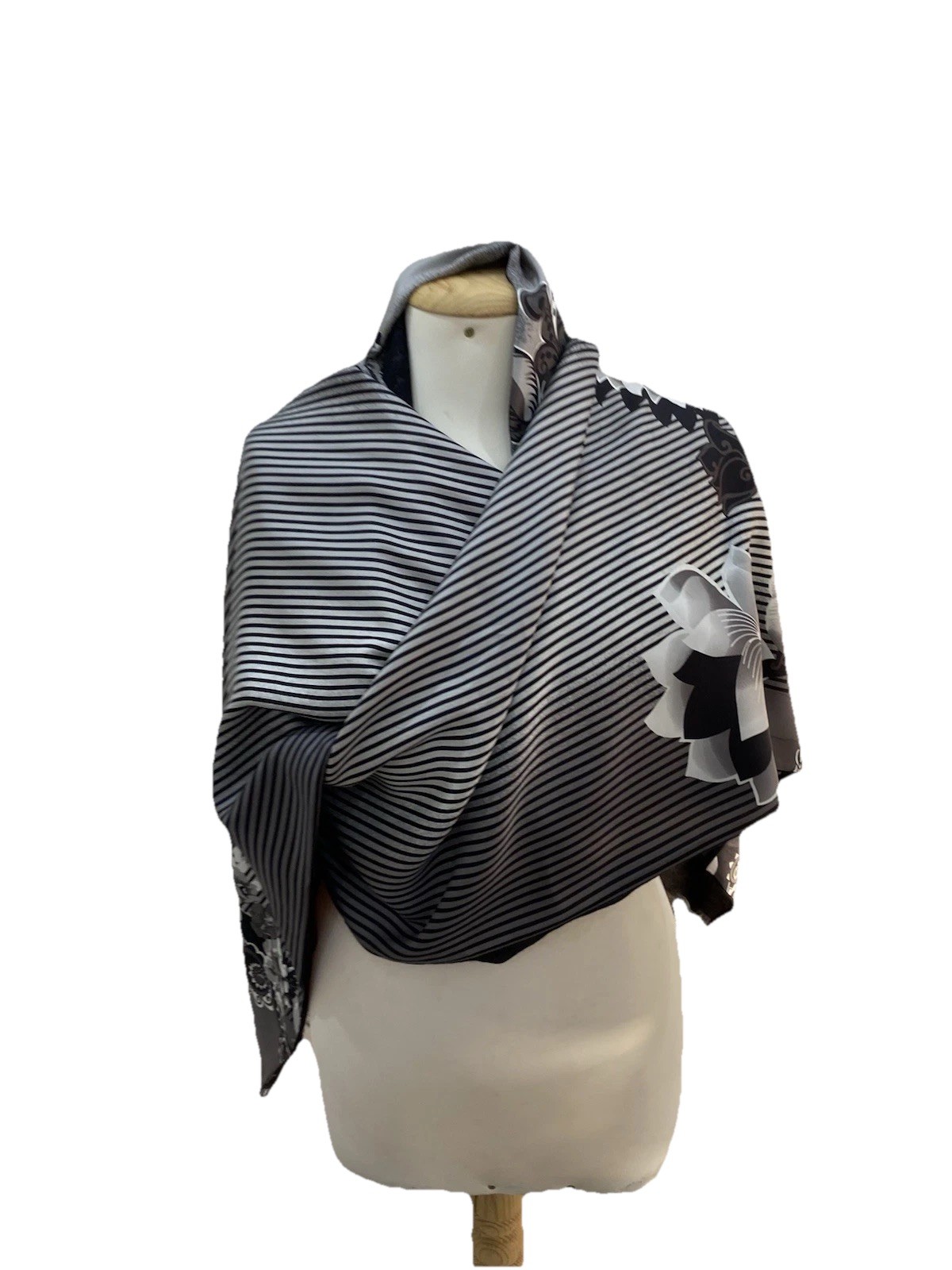 S43 Versace Rectangle Silk Multicolore Scarf 108/… - image 2