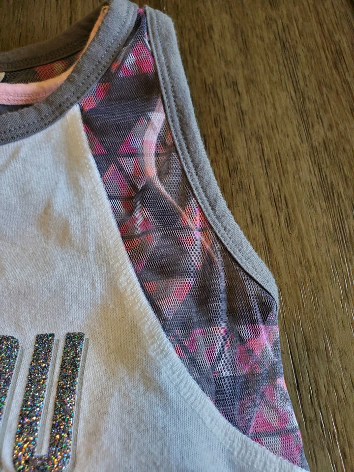 Conjunto Justicia Camiseta sin mangas y leggings capri talla 7, ¡afilado! Foto 4 de 4