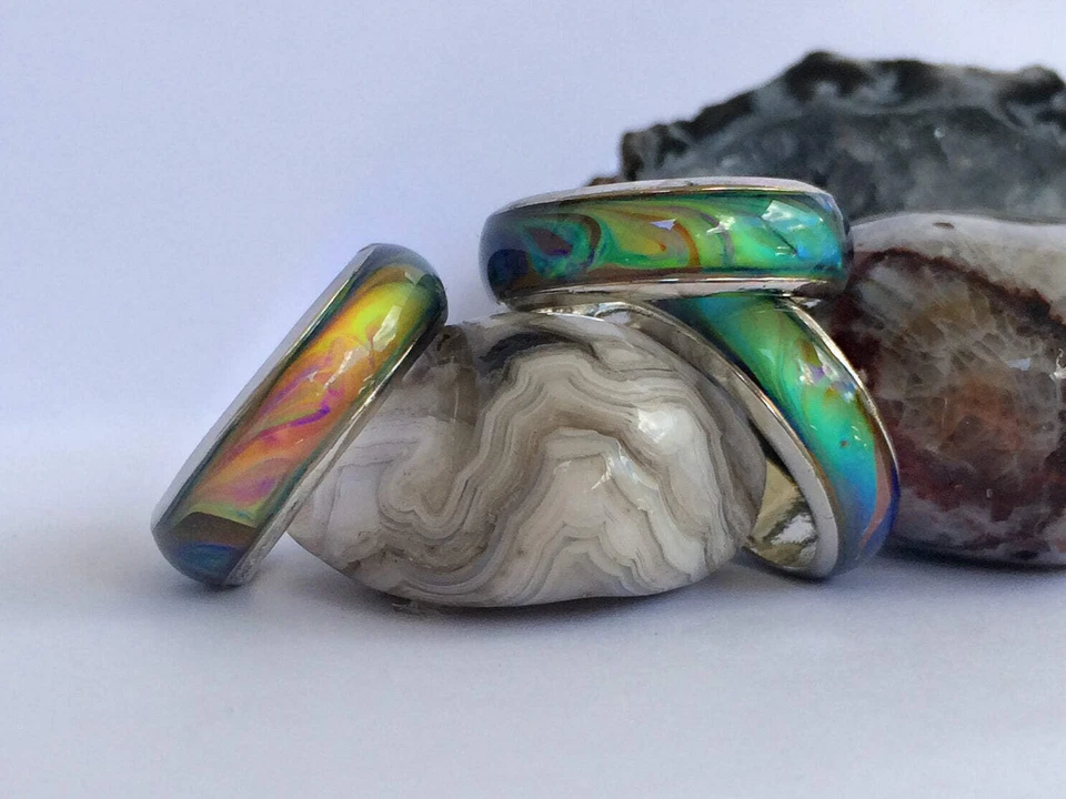 MITPAW Opalescent Pattern Mood Ring