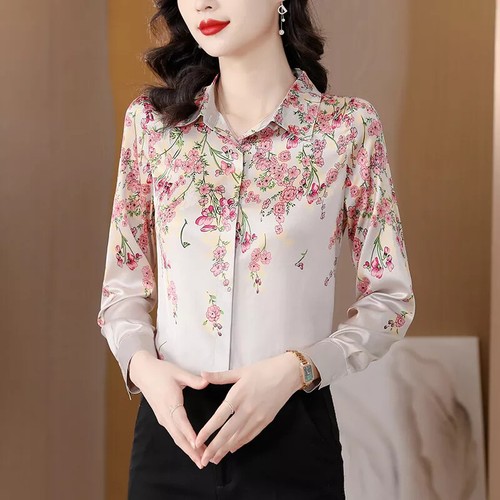 Chemise droite à motif floral en velours de soie main image 1
