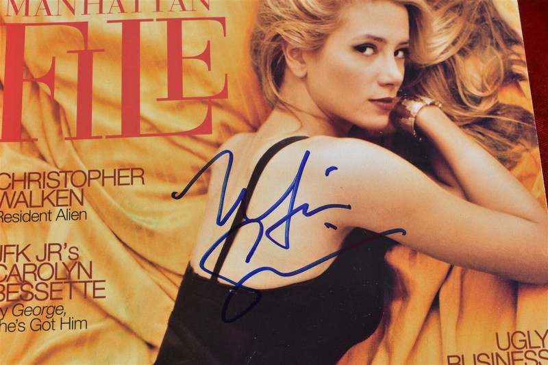 MIRA SORVINO manhattan file IN PERSON signed autograph photo Magazine cover