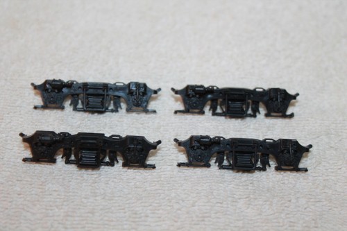 Athearn HO Scale Side Frame Set M-Blomberg - ATH46036 Model Train Parts