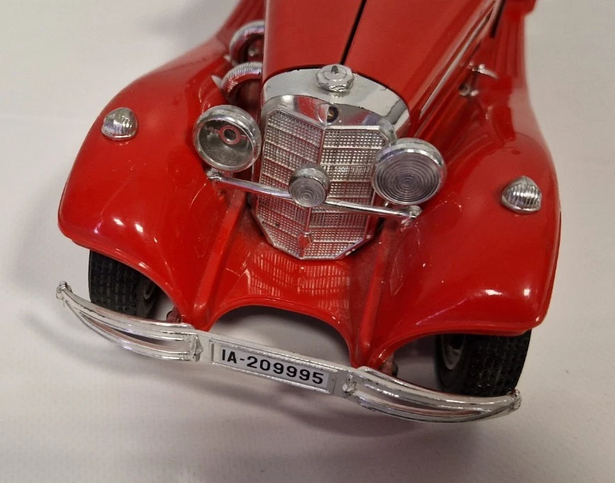 Mercedes 500K Roadster 1936 1/20 Burago Rossa - parabrezza rotto e difetti. - Immagine 3 di 4