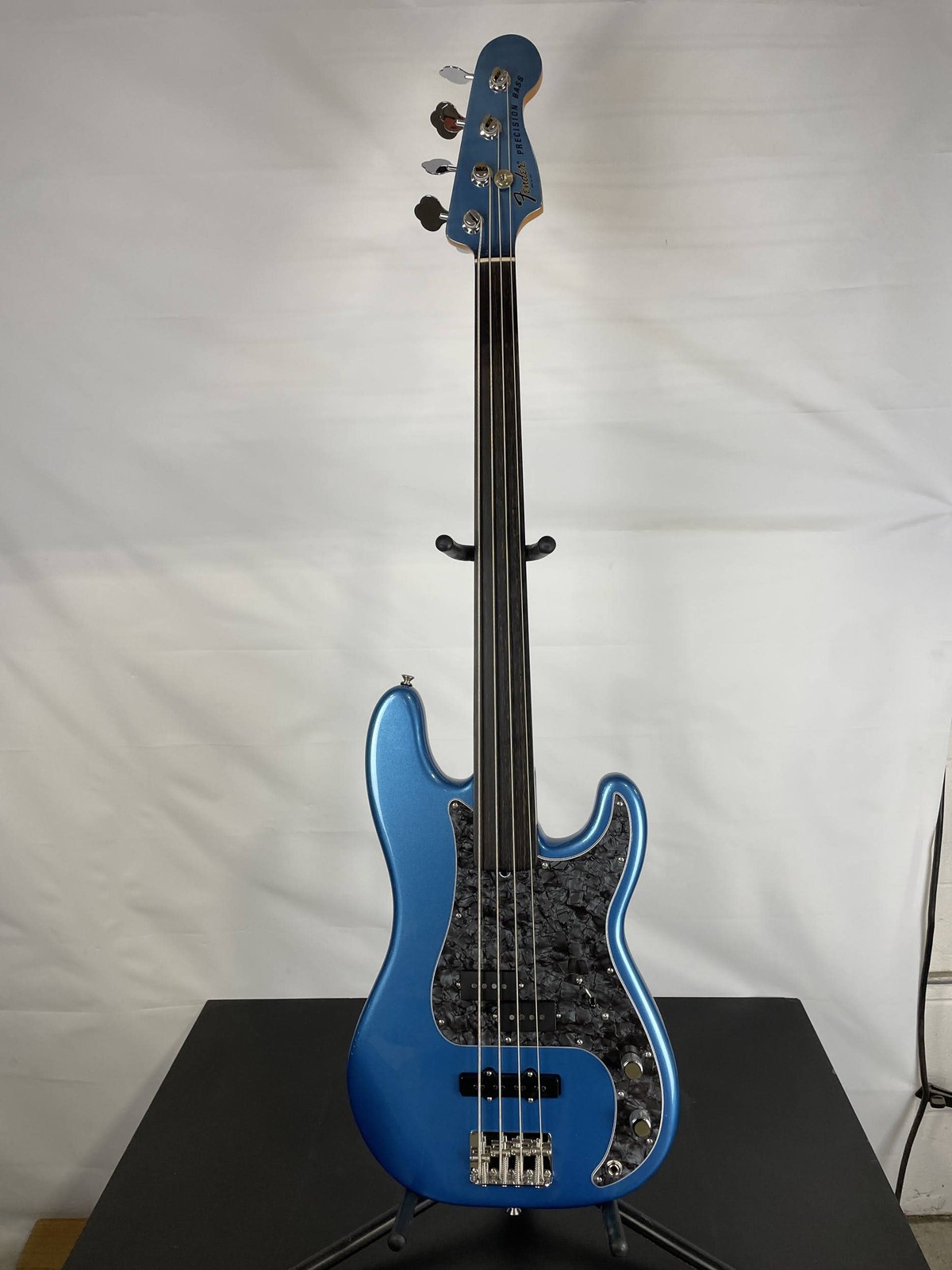 Excellent Fender Tony Franklin Signature Fretless 4-String Precision Bass Guitar