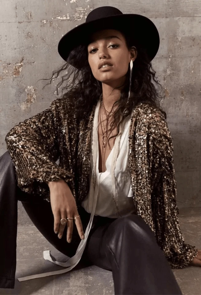 NUEVO CON ETIQUETAS Chaqueta Blazer Free People Oro Deslustrado Lentejuelas Polvo de Estrellas Negro Bolsillos de Encaje Foto 2 de 4