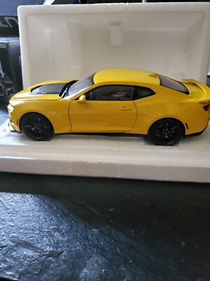 1:18 AutoArt Chevrolet Camaro ZL 1 2017 YELLOW 71207 New Boxed