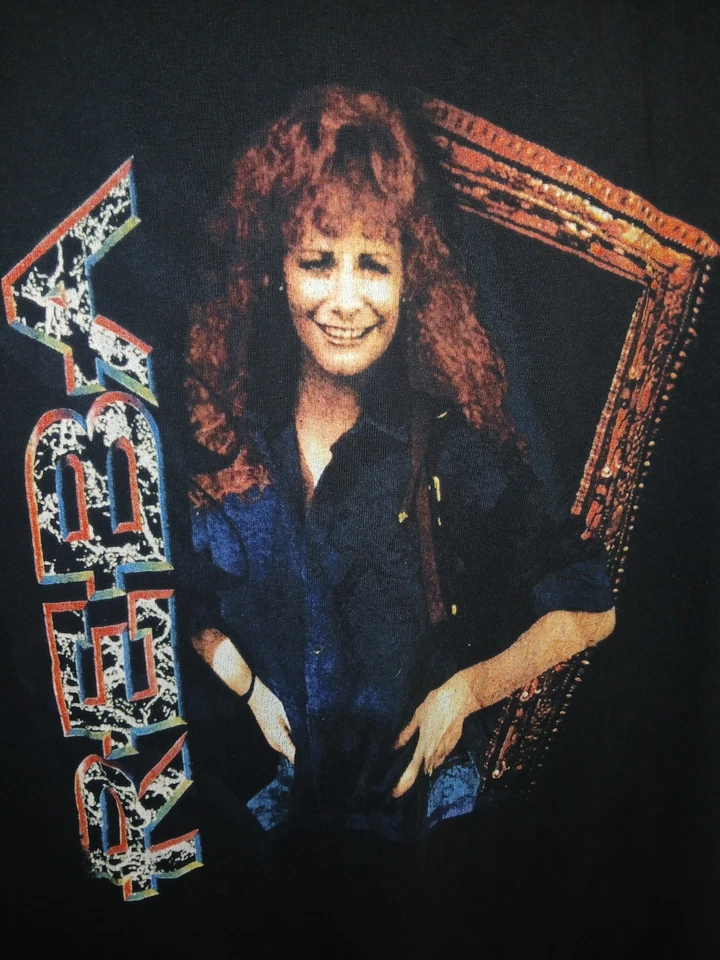 Gildan Label REBA McEntire Graphic Black Tshirt Size LARGE - Reprint - Image 3 of 4