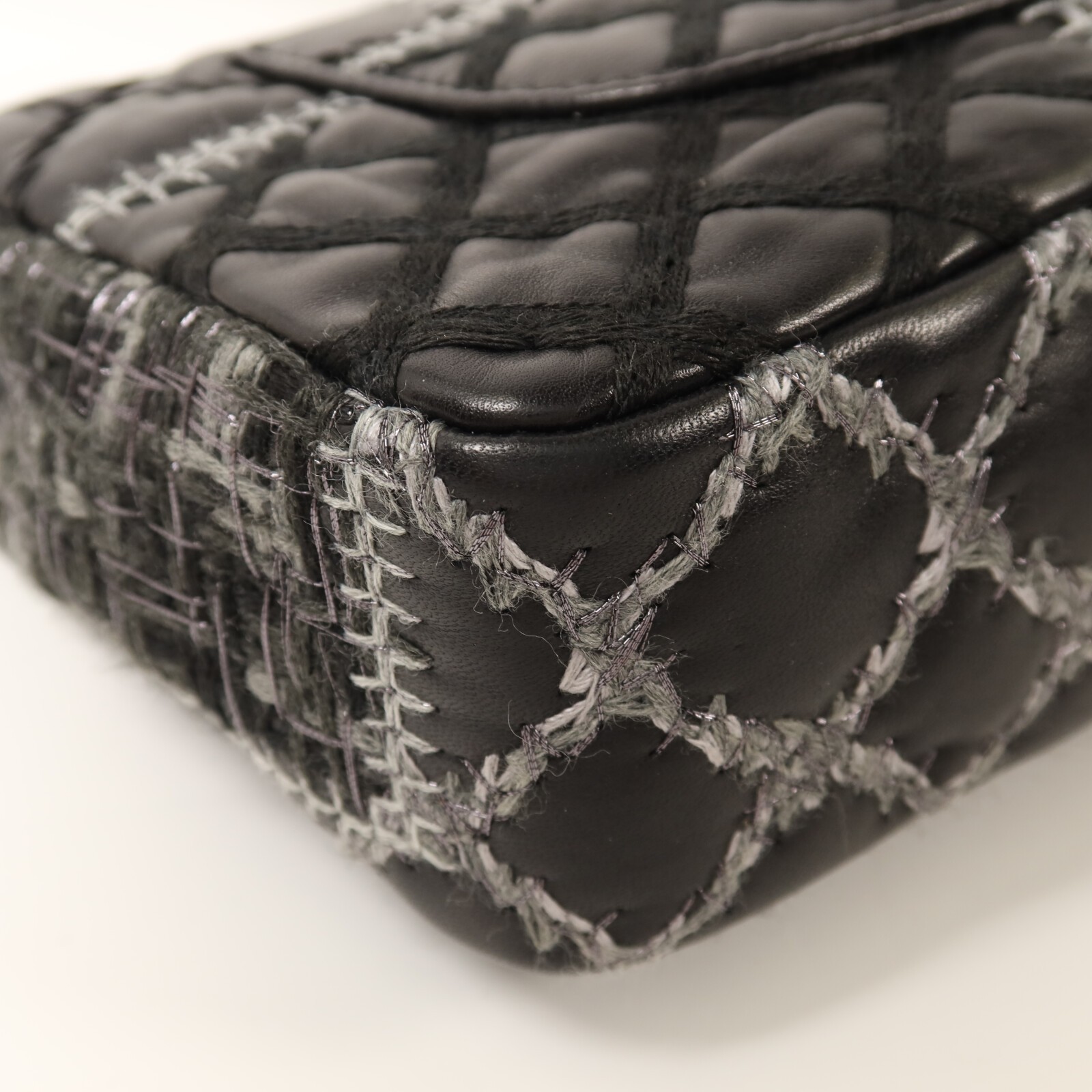 CHANEL CC SHW Medium Patchwork Chain Shoulder Bag… - image 13