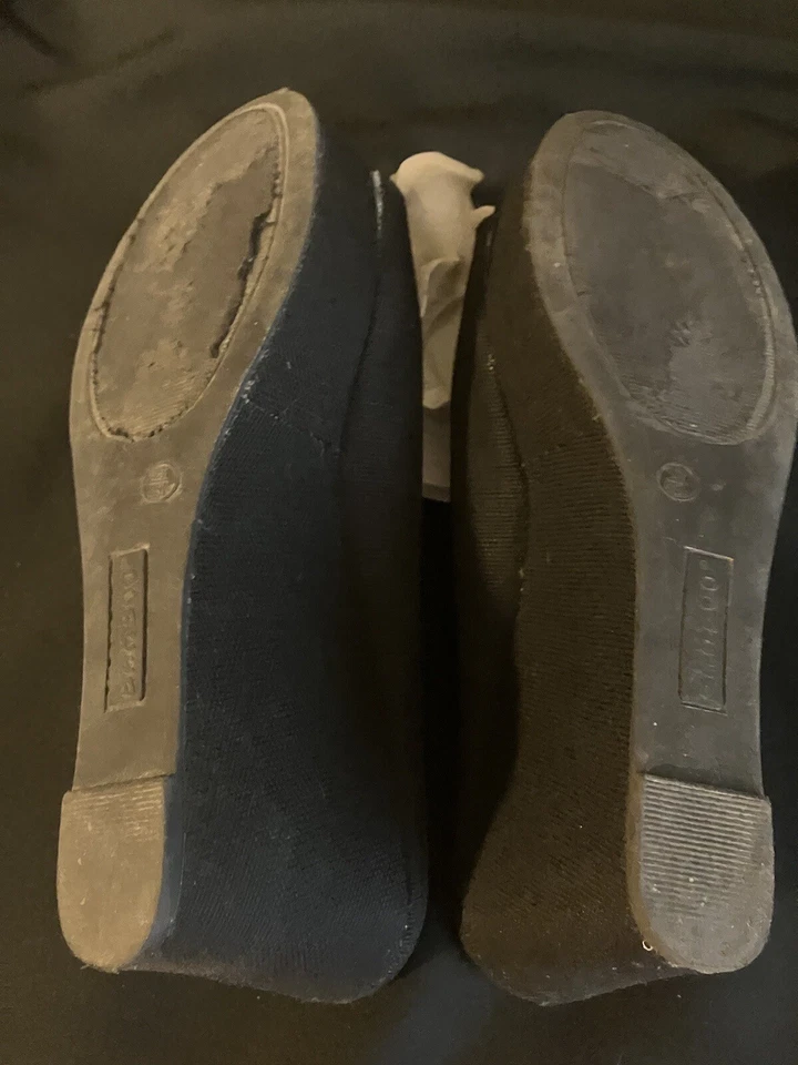 Tacones de cuña de bambú negros con plataforma sin cordones talla 8 y media Foto 3 de 4