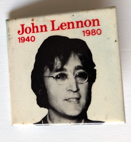 Vintage 1980 Beatles John Lennon Death Memorial Pinback Pin Button 2"