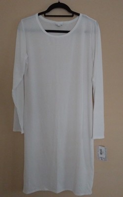 BUTTERY SOFT LULAROE   SIZE LARGE     SOLID WHITE DEBBIE  