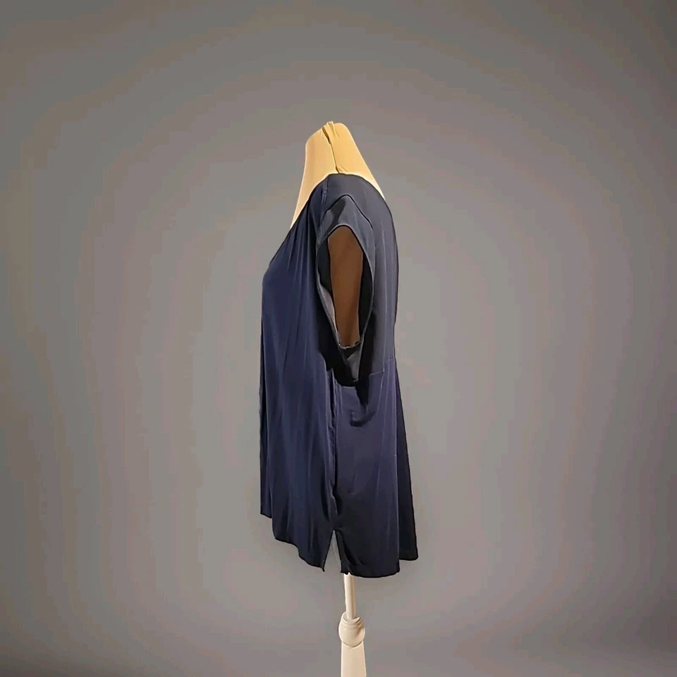 Merona Womens Blouse XXL Navy V-Neck Cap Sleeves Keyhole Back - Image 4 of 4