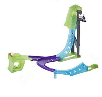 Heroes Transformers Rescue Bots Flip Racers Blurr Reverse Raceway Set Hasbro