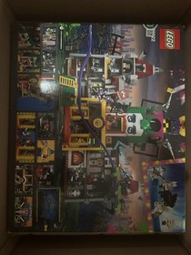 LEGO 70922 The LEGO Batman Movie Joker Manor 3444 Pieces New Sealed Set DC