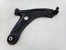 Triangle de suspension Toyota YARIS