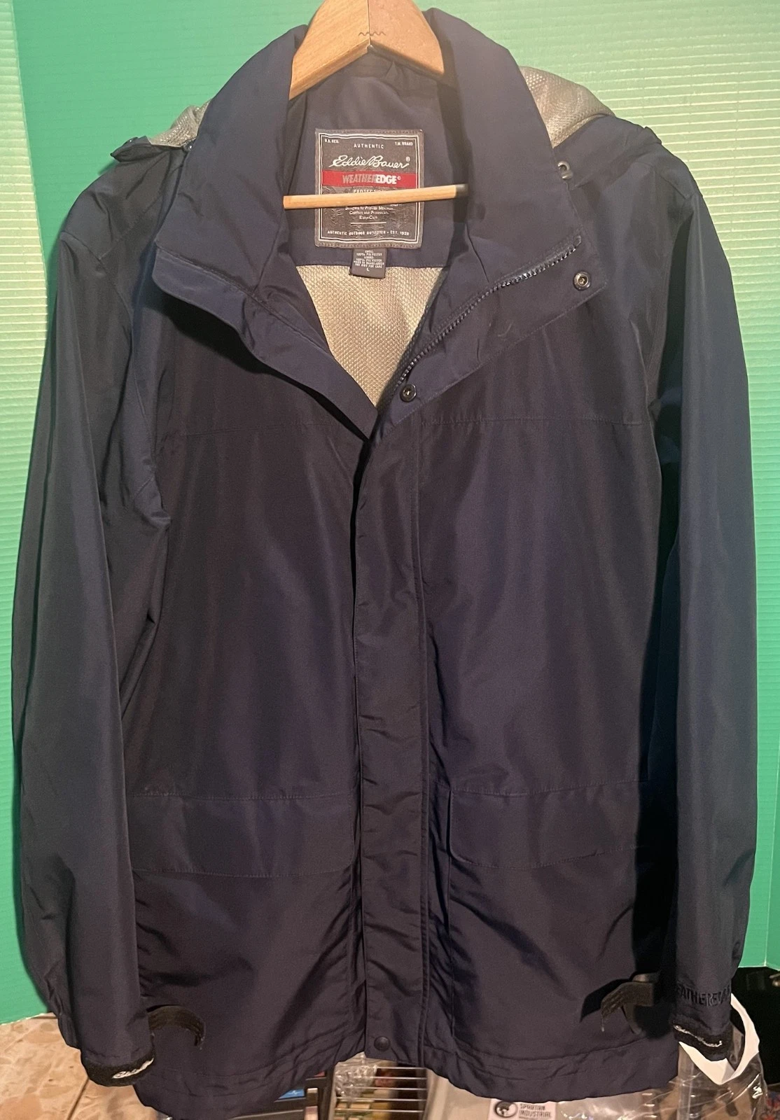 Eddie Bauer WeatherEdge Jacket Men’s Large Navy Waterproof Outdoor