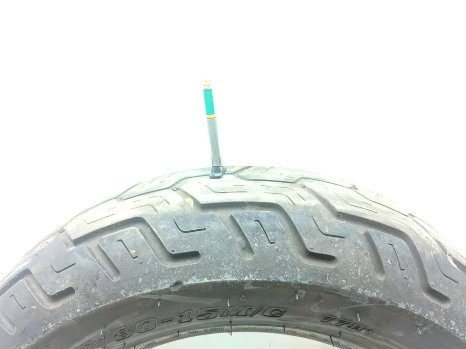 03 Yamaha V Star XVS 1100 Classic pneu de roda traseira DUNLOP 170/80 -15 - Imagem 2 de 4