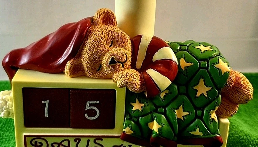 Lâmpada de contagem regressiva de Natal Avon 2008 dias até o advento do urso de Natal - Imagem 2 de 4