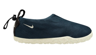 Nike ACG Slip-On Sneakers in Navy and Gold Nike ACG Rufus Mule Slip On Stadium Green Khaki Mens Sizes  main image 4