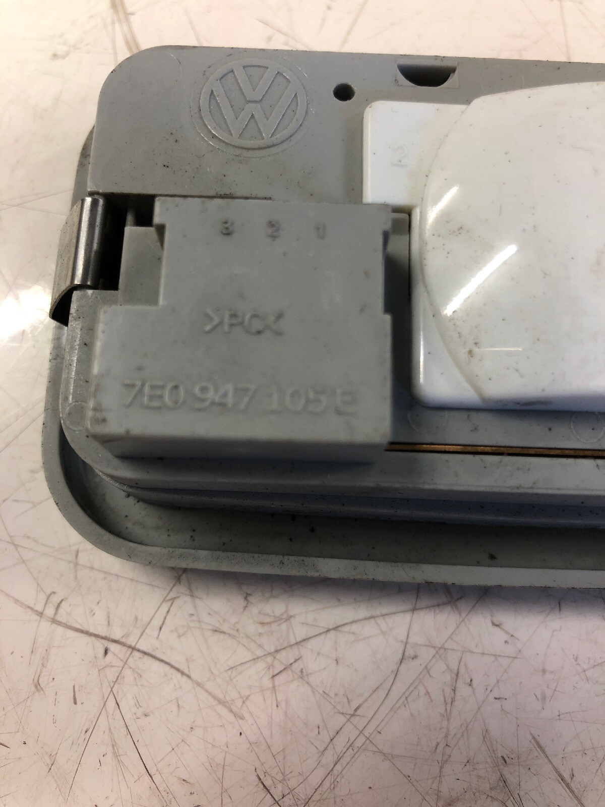 VW Transporter T5 T6 Interior Light 7E0 947 105 E eBay