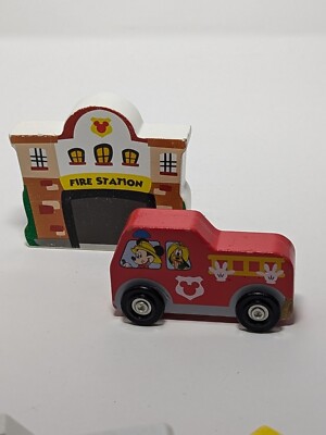 Disney Melissa & Doug Mickey Mouse Wooden Fire Station and Fire Truck USED #5765