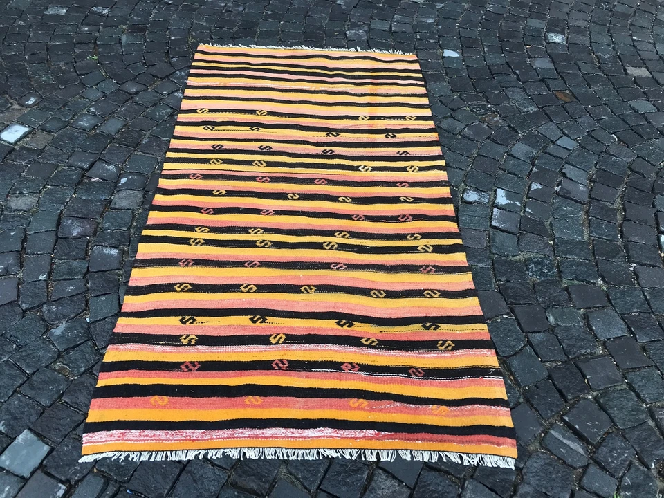 Turkish Antique rug Bohemian Area rug Oushak rug Vintage Rug Handmade Wool rug - Image 4 of 4