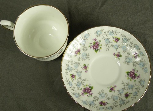 Enchanting Royal Stafford Bone China Teacup Cup & Saucer Blue Purple Floral (HH) - Picture 4 of 6