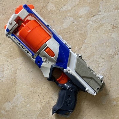 NERF N-Strike Elite Strongarm Blaster ohne Munition