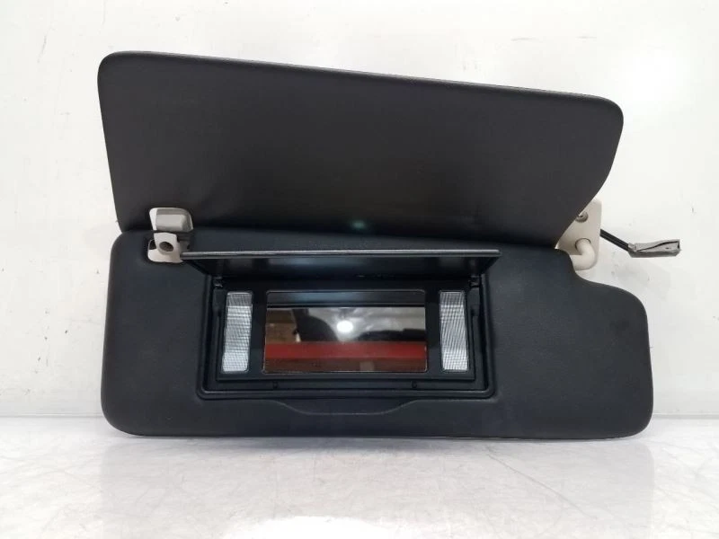 2000 Saab 9-5 (Sedan) Passenger Right Sun Visor W/ Illuminate *Tan/Blk* - Image 4 of 4