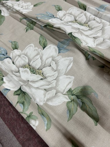 Laura Ashley Roman Blind in Wisley Linen fabric, W160 x L120cm. COMPLETE - Picture 3 of 9