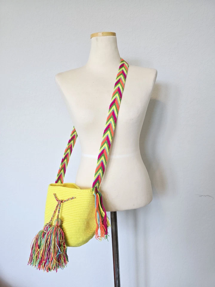 Колумбийский подлинный 100% богемный ручной работы Wayuu Mochila сумка - желтый мини - Изображение 2 из 4