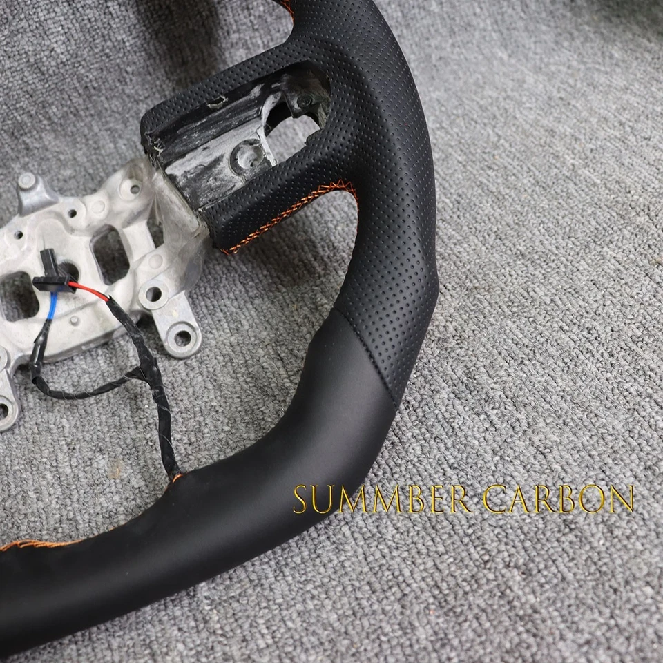 Volante de cuero con tapa plana apto para Jeep Wrangler JL/JT 18-23 con calefacción Foto 2 de 4