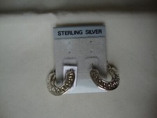 VINTAGE CHUNKY EMBOSSED 1/2 HOOP STERLING SILVER STAMPED 925 LEVERBACK EARRINGS