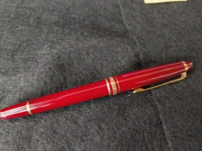 Montblanc Meisterstuck classic 144 Fountain Pen w/manual, box set