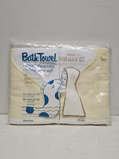 Vintage Infant Bath Towl And Wash Cloth Set Yellow New In Package Mid Century