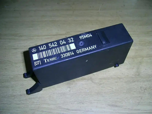 Mercedes S-Kl. 500 SEC C140  (W140) (4) Steuergerät Lampenkontrolle 1405420432