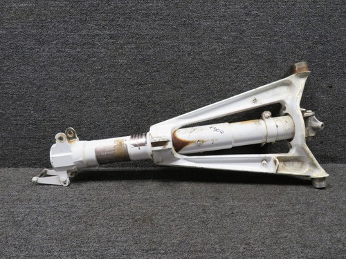 5842000-213, 5842005-1 Cessna T310Q Nose Gear Trunnion and Barrel Assembly
