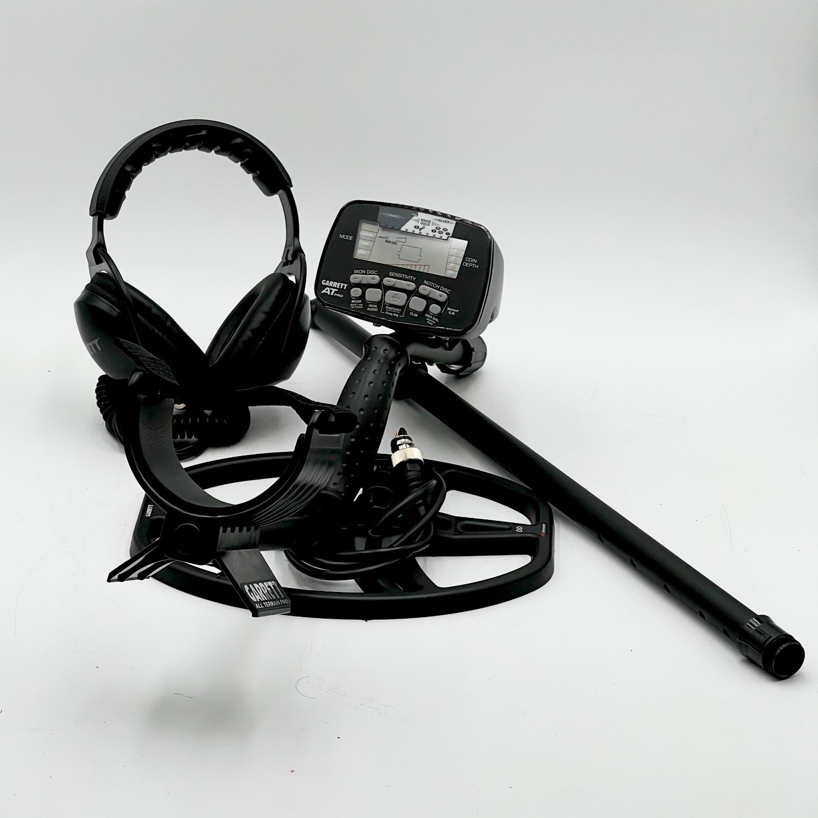 Garrett AT Pro Metal Detector with MS-2 Headset – DD PRO Performance