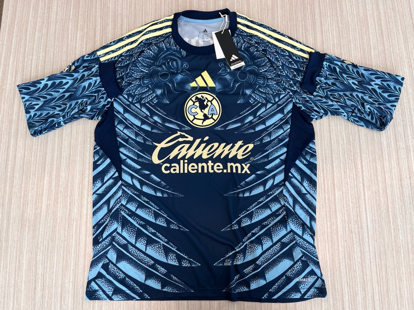 Club America Mexico Away Jersey Size XL JN8637 Long Sleeve