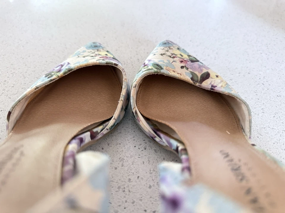 Christian Siriano Punta Punta Gatito Tacones Talla 7 Suave Patrón Floral Foto 4 de 4